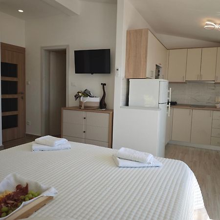 Apartment Topic Baška Voda Eksteriør bilde