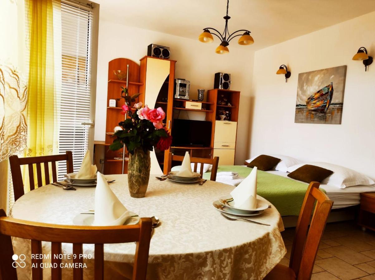 Apartment Topic Baška Voda Eksteriør bilde