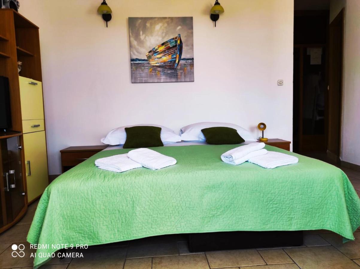 Apartment Topic Baška Voda Eksteriør bilde