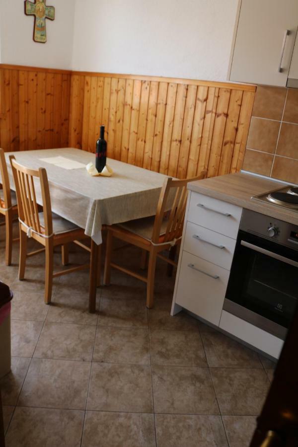 Apartment Topic Baška Voda Eksteriør bilde